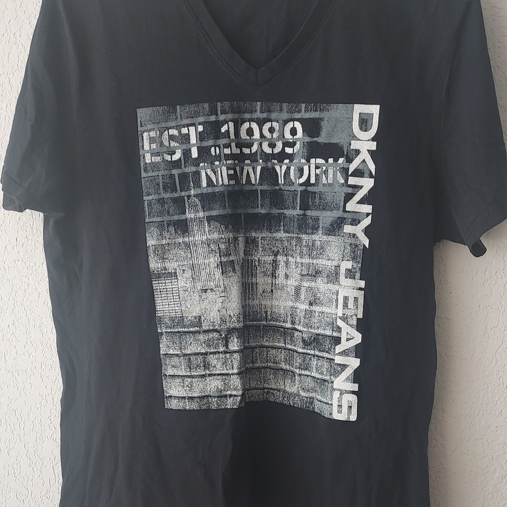 DKNY